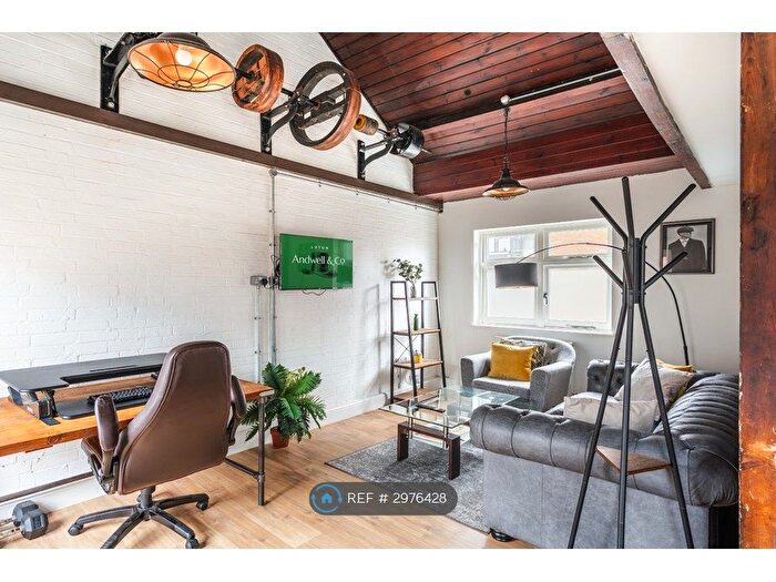 1 Bedroom Flat To Rent In Batterson House, Luton, LU1
