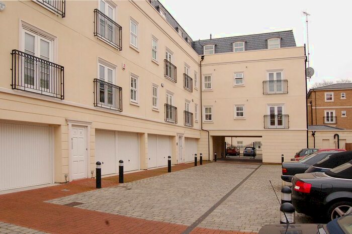 5 Bedroom Terraced House To Rent In North Point Square, Lock Mews, Camden, NW1