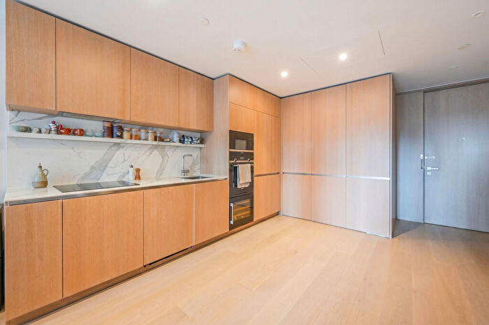1 Bedroom Flat For Sale In Park Drive, Canary Wharf, London, E14