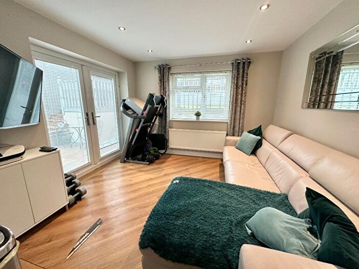 3 Bedroom Terraced House For Sale In Llewellyn Street, Merthyr Tydfil, CF47
