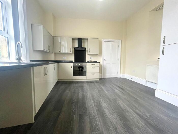2 Bedroom End Of Terrace House To Rent In The Green, Idle, Bradford, West Yorkshire, BD10
