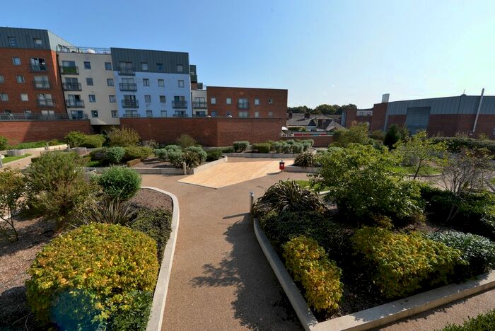 2 Bedroom Flat To Rent In John Thornycroft Road, Southampton, SO19