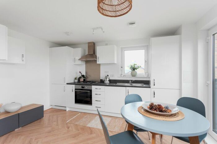 2 Bedroom Flat For Sale In / Goldcrest Place, East Craigs, Edinburgh, EH4
