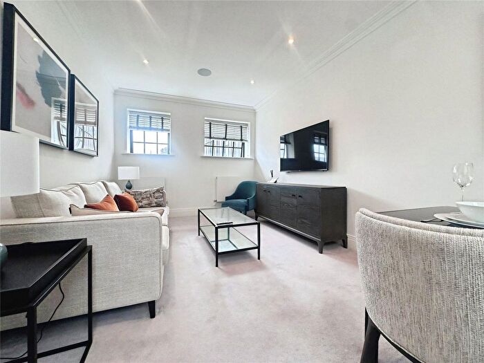 2 Bedroom Flat To Rent In Rainville Road, London, W6