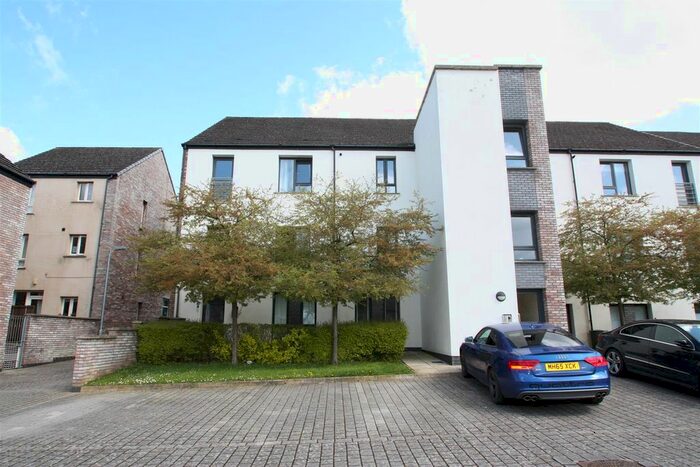 2 Bedroom Flat For Sale In Woodbrook Green, Lisburn, BT28