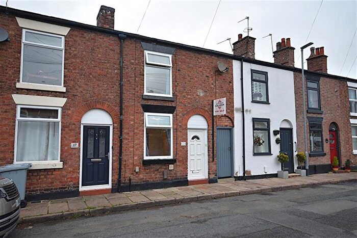 2 Bedroom Terraced House For Sale In Barton Street, Macclesfield, SK11