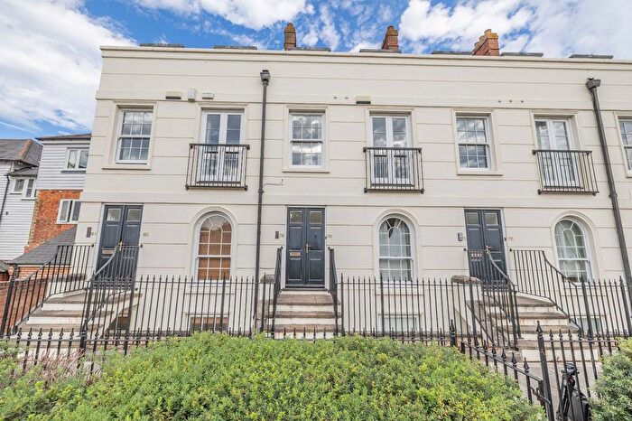 3 Bedroom Flat To Rent In Station Road West, Canterbury, Kent, CT2