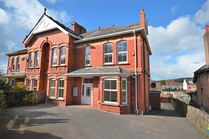 1 Bedroom Flat To Rent In The Avenue, Tiverton, Devon, EX16
