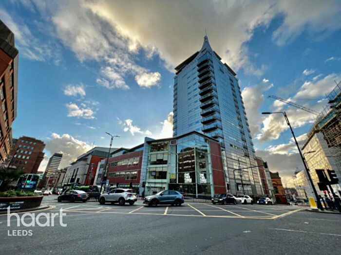 1 Bedroom Apartment For Sale In Albion Street, Leeds, LS2