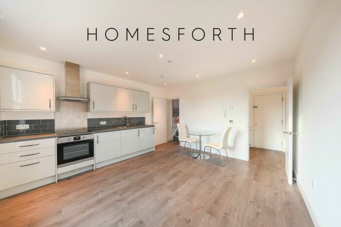 1 Bedroom Flat To Rent In Dartmouth Road, Kilburn, NW2