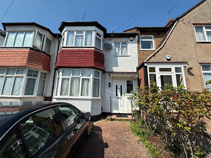 3 Bedroom Terraced House For Sale In Glendale Gardens, Wembley, HA9