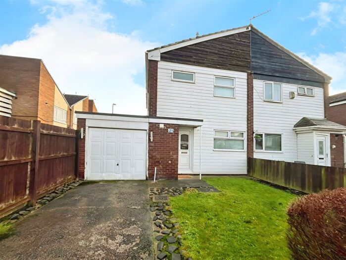 3 Bedroom Property To Rent In Newmarket Walk, South Shields, NE33