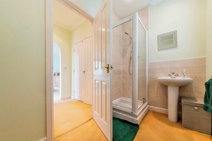 5 Bedroom Detached House For Sale In Riverview, Long Bennington, Newark, NG23