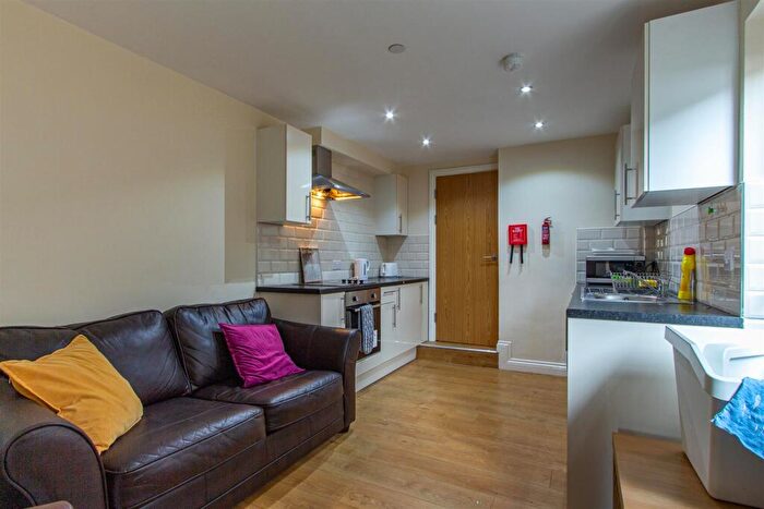 2 Bedroom Private Halls To Rent In Tewkesbury Street, Cathays, CF24