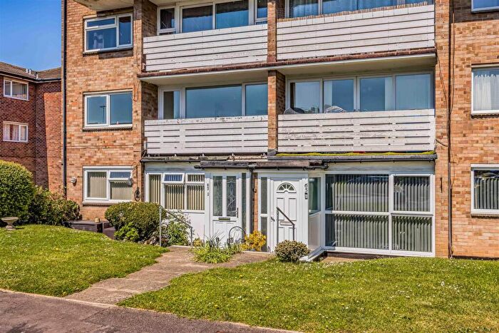 2 Bedroom Flat To Rent In Wendover Road, Havant, PO9