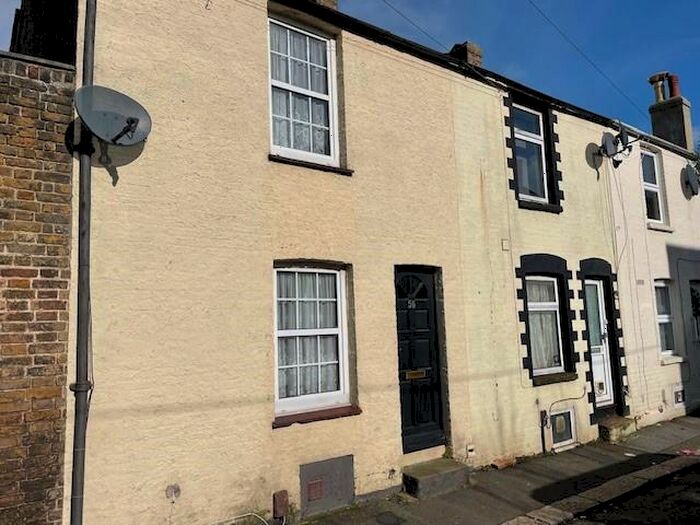 3 Bedroom Terraced House To Rent In Tower Hill, Dover, CT17