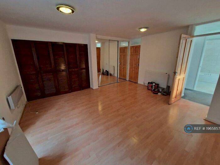 Studio To Rent In Maiden Place, Lower Earley, Reading, RG6