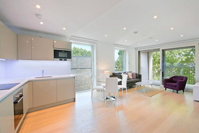 1 Bedroom Flat To Rent In Wansey Street, Elephant And Castle, SE17