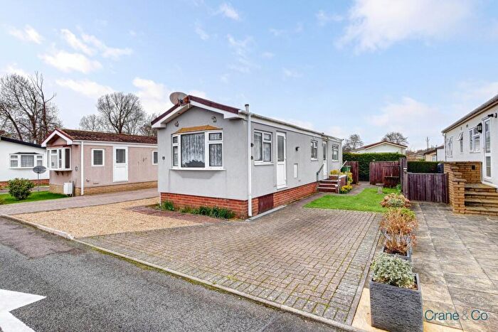2 Bedroom Park Home For Sale In Bakers Farm Park Upper Horsebridge, Hailsham, BN27