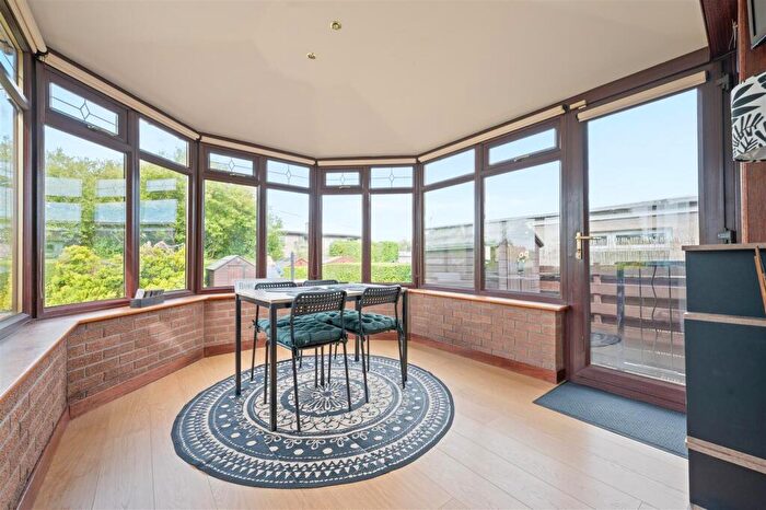 2 Bedroom Semi-Detached Bungalow For Sale In Arthur Street, Dunfermline, KY12