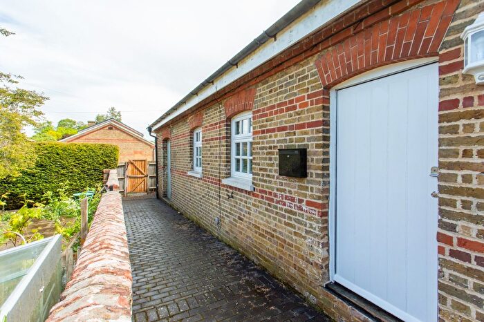 1 Bedroom Terraced House For Sale In Cockering Road, Canterbury, CT4