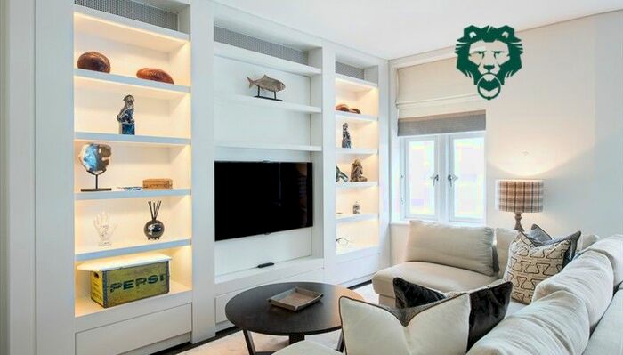 2 Bedroom Flat To Rent In Duke Street, London, W1K