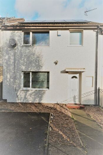 3 Bedroom Semi-Detached House To Rent In Scarborough Street, Nottingham, Nottingham, NG3