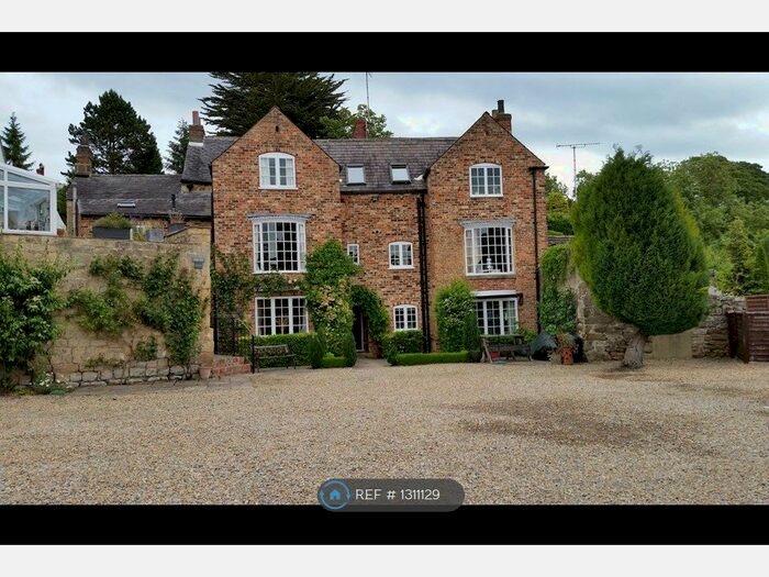 2 Bedroom Flat To Rent In Off Castle Ings Road, Knaresborough HG5