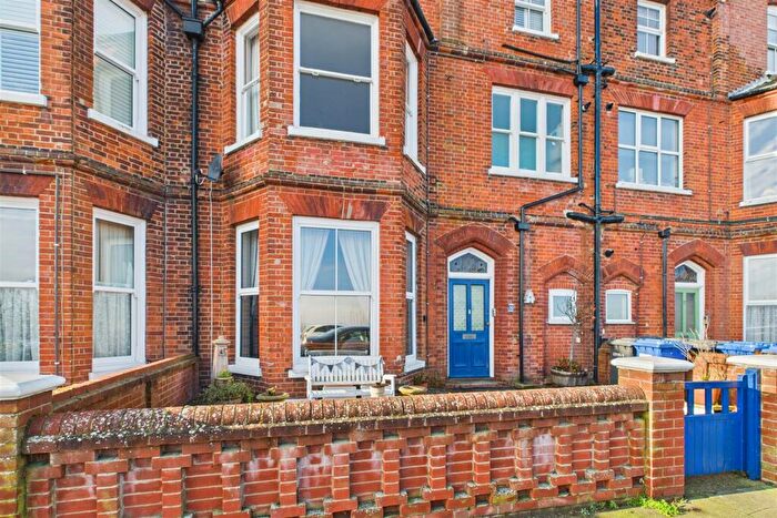 1 Bedroom Flat For Sale In North Parade, Lowestoft, NR32