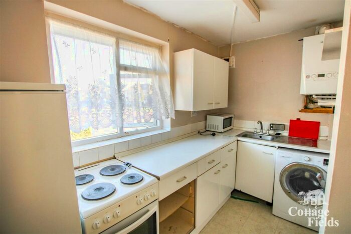 1 Bedroom Flat To Rent In Churchbury Lane, Enfield, EN1