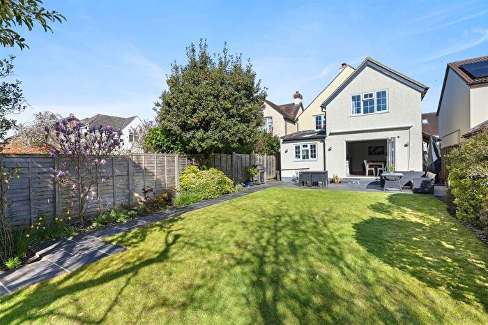 4 Bedroom Detached House For Sale In Glebe Road, Chalfont St. Peter, SL9