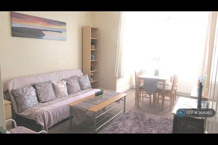 1 Bedroom Flat To Rent In Queens Road, London, E11