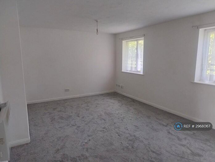 2 Bedroom Flat To Rent In St Aidans Court, Barking, IG11