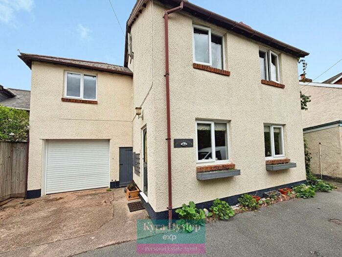 3 Bedroom Detached House For Sale In Orchard View, Broadclyst, EX5