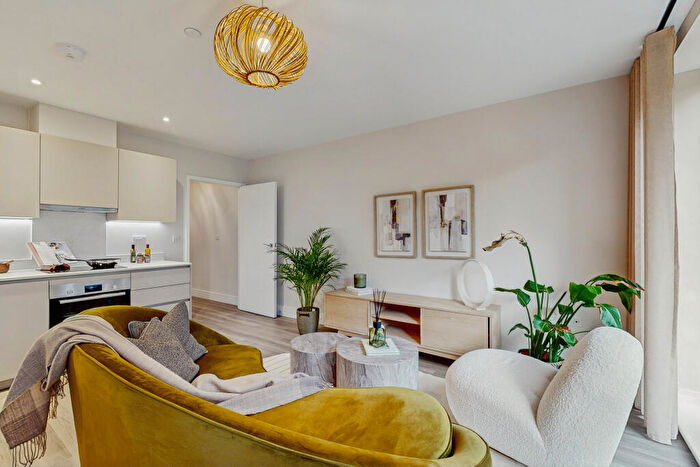 3 Bedroom Apartment For Sale In Old Electricity Works, Campfield Road, St. Albans, Hertfordshire, AL1