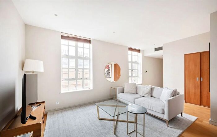 2 Bedroom Flat To Rent In Nottingham Place, London, W1U