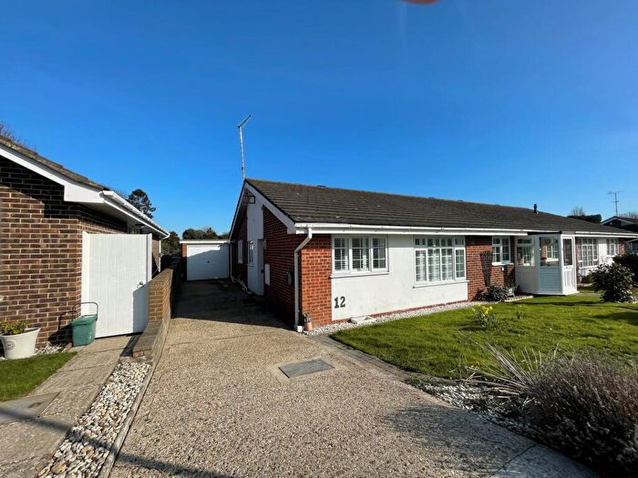 2 Bedroom Bungalow For Sale In Greenacre Drive, Walmer, CT14