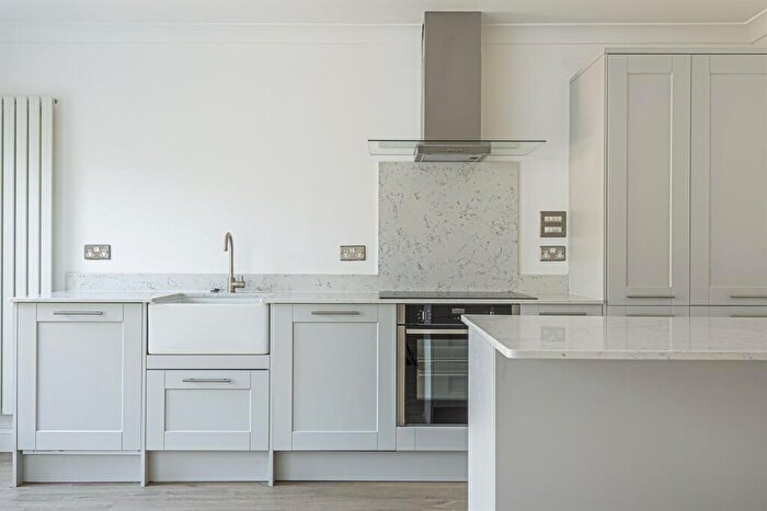 3 Bedroom Terraced House To Rent In Pagoda Grove, West Norwood, London, SE27