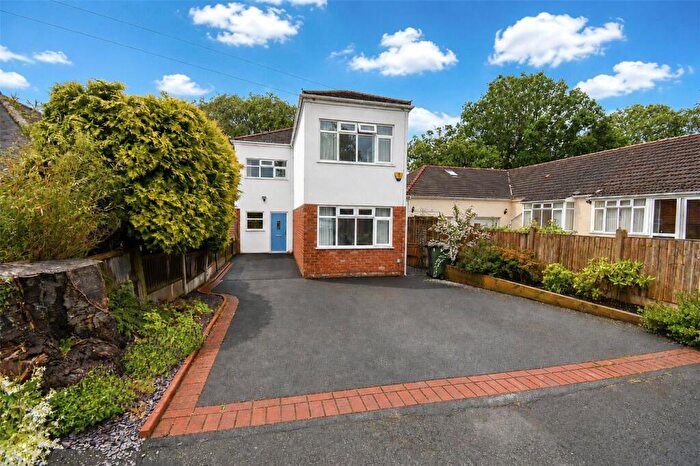 3 Bedroom Detached House For Sale In Woodlands Drive, Wirral, CH61