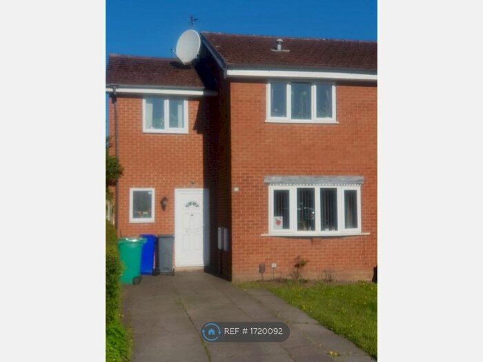 4 Bedroom Semi-Detached House To Rent In Stapleford Close, Manchester, M23