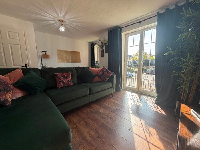 2 Bedroom Apartment To Rent In Claymore Place, Cardiff Bay, CF11