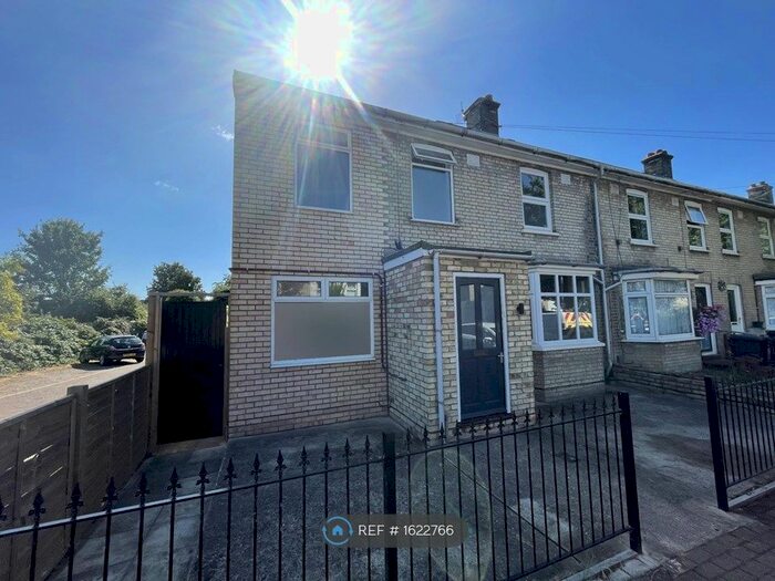 8 Bedroom Semi-Detached House To Rent In Stourbridge Grove, Cambridge, CB1