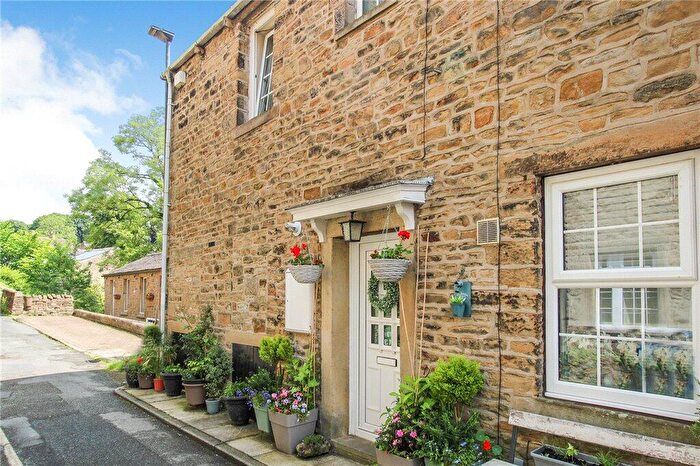 2 Bedroom Apartment For Sale In Back O The Beck, Skipton, North Yorkshire, BD23