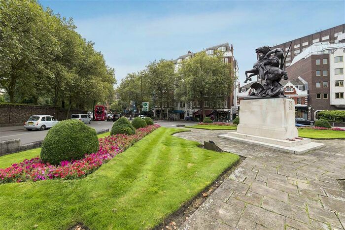 5 Bedroom Apartment To Rent In Park Road, NW8