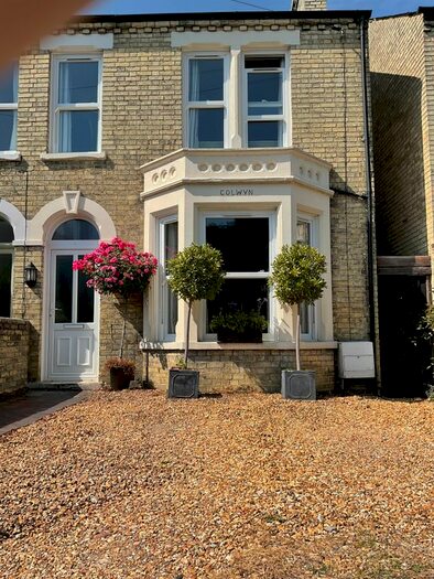 3 Bedroom Semi-Detached House To Rent In Blinco Grove, Cambridge, CB1