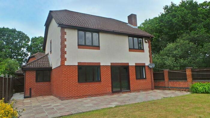4 Bedroom Detached House To Rent In Gifford Close, Fareham, PO15