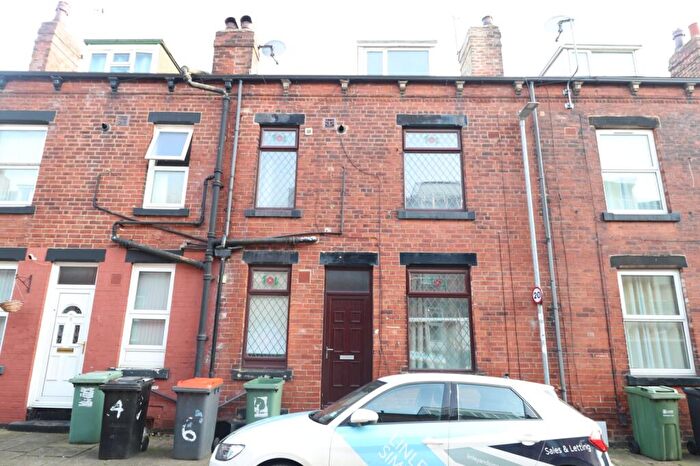 2 Bedroom Terraced House To Rent In Thornton Grove, Leeds, West Yorkshire, LS12