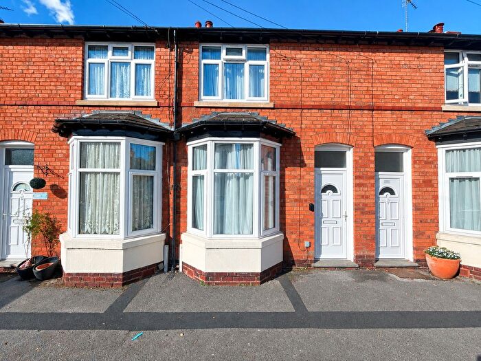 2 Bedroom Terraced House To Rent In Grove Avenue, Solihull, West Midlands, B91