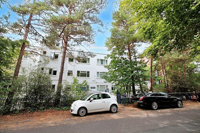 2 Bedroom Flat For Sale In St. Stephens Road, Trystworthy, BH2