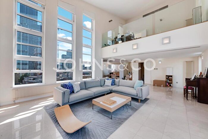 3 Bedroom Apartment For Sale In Pierpoint Building, Westferry Road, London, E14